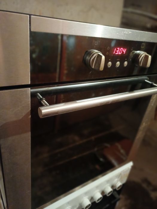 Духовой шкаф. Духовка.