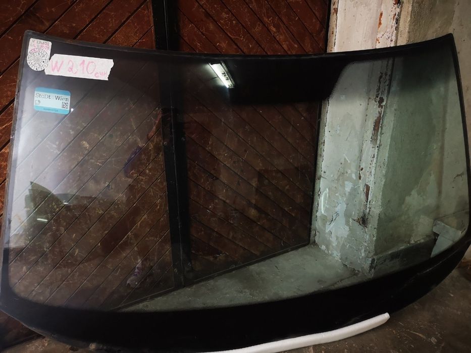 Стъкло Mercedes W203 W204 W211 W211 W164 W209 W220 W221 W251 W219