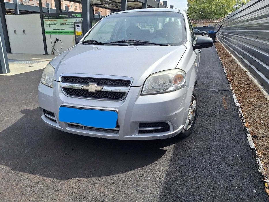 Vand Chevrolet Aveo 2010 + 4 anvelope iarna - 14 500 Lei (2850 euro)