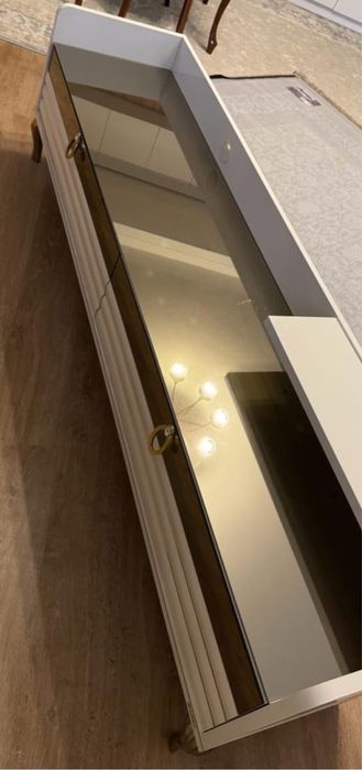 Подставка для телевизора