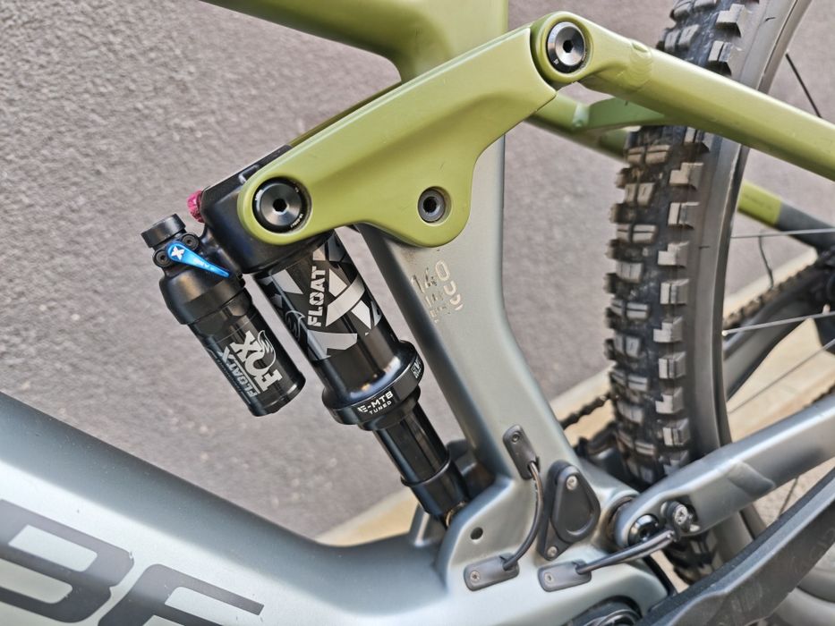 Карбонов Електрически Велосипед 29 Cube  750Wh Bosch CX Smart System