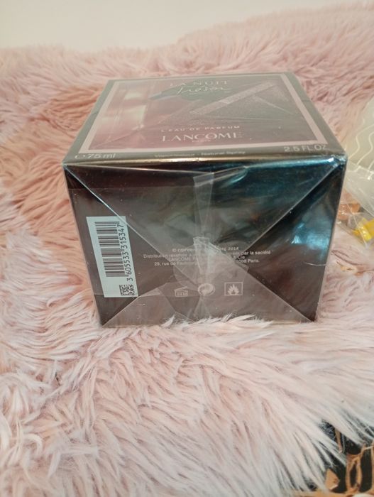 La Nuit Trésor într-o variantă de 75 ml.