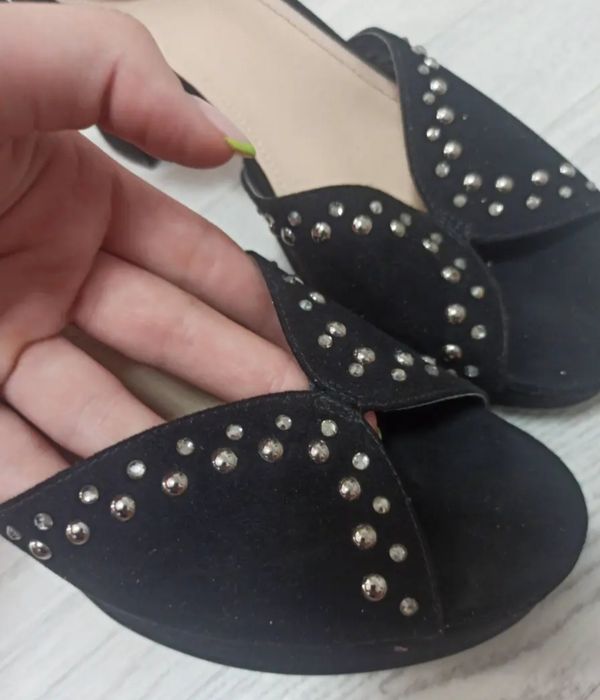 Продам босоножки 40 размер