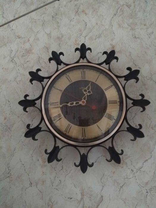 Продам советские часы Маяк