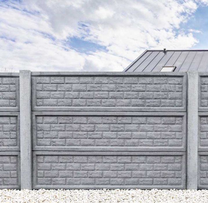 PRODUCATOR de stalpi spalieri si garduri ornamentale din beton