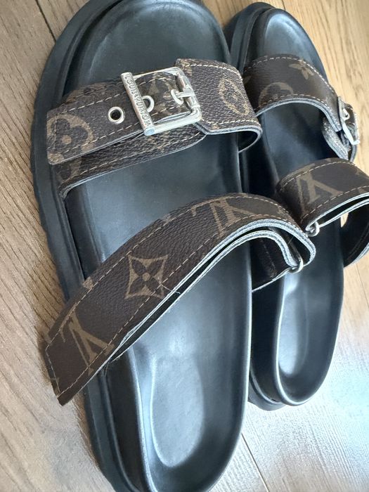 Louis Vuitton - чехли