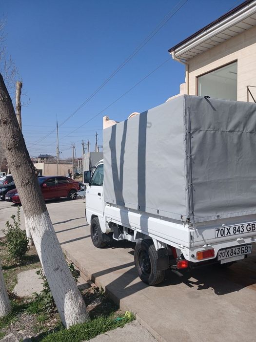 Hech qayerda aybi yuq garantya bir qoʻl minilgan