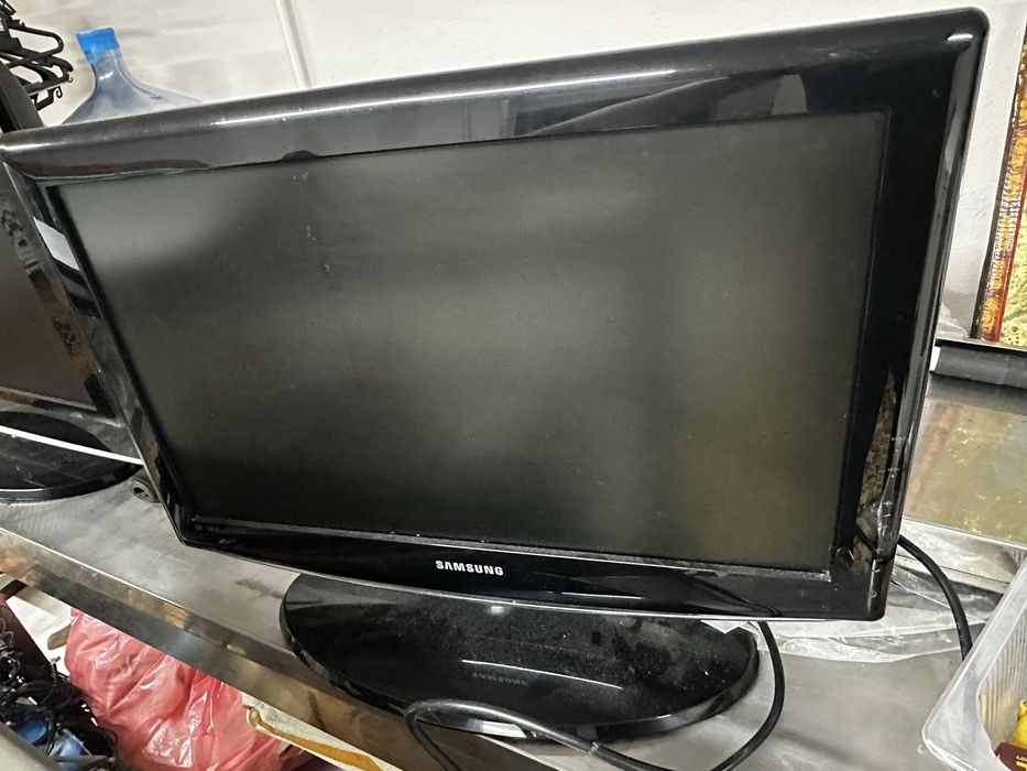 Vand 5 televizoare samsung