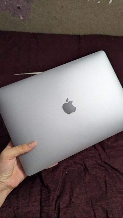 Macbook Air M1 8/256