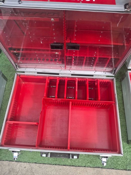 Алуминиеви куфари за инструменти