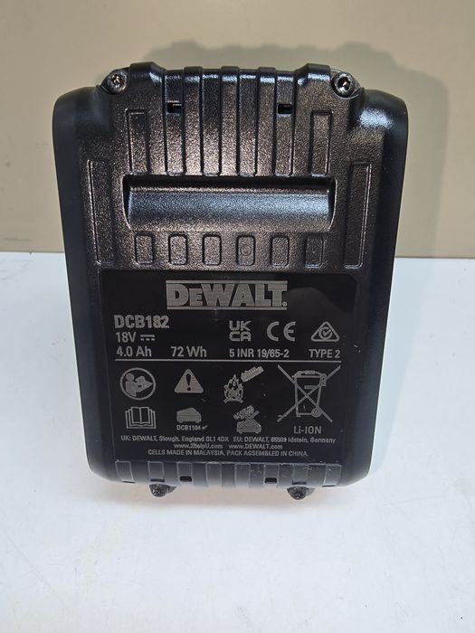 Нови батерии DEWALT DCB182 McLaren F1