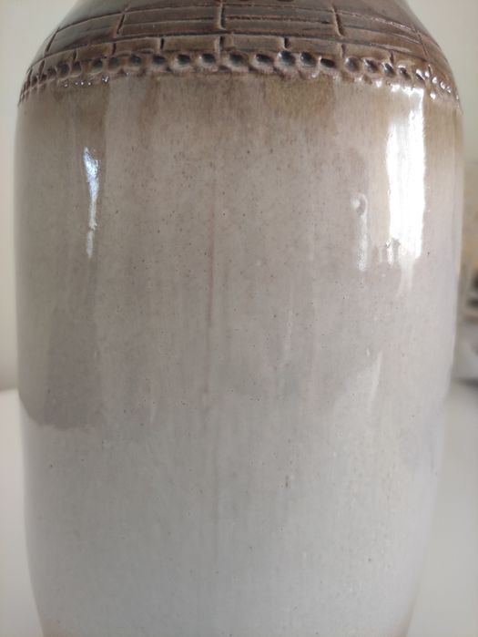 Продается высокая керамическая ваза