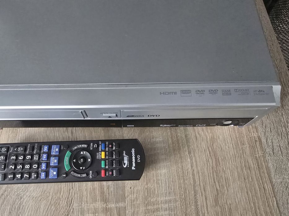 Combo Panasonic DMR-EZ49V – DVD Recorder & VCR VHS – Digitalizare Casete