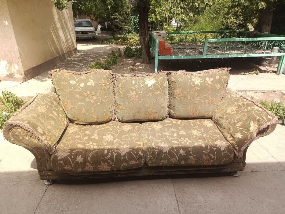 Диван и 2 кресла
