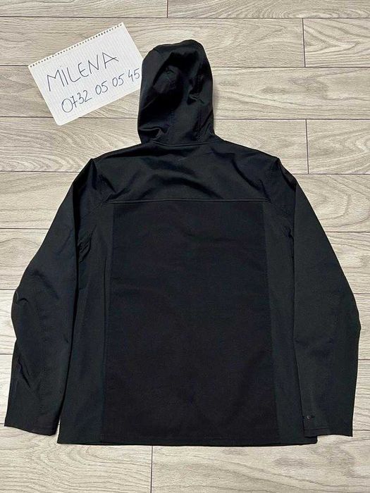 Jacheta groasa, neagra, cu gluga Under Amour marimea XL