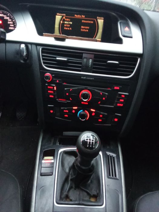 AUDI A4 2009 — imagine 5