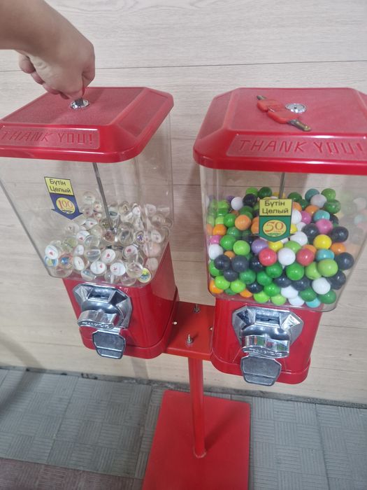 Продам аппарат жвачек