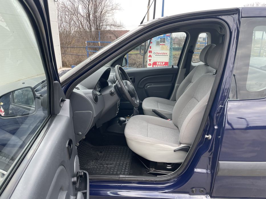 Dacia Logan Pick up 2010