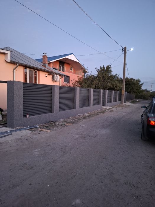Executam garduri și porți foișoare din lemn la cerință dumneavoastră