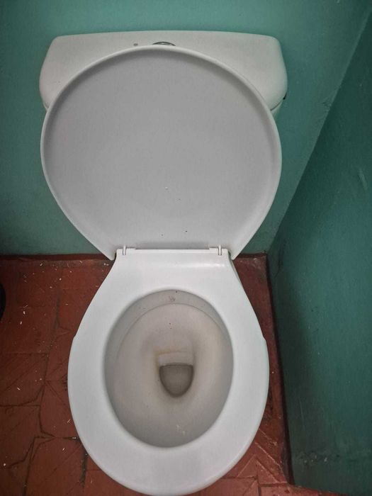 Унитаз чешский б/у