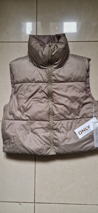 Vesta dama Only. zara h&m berska