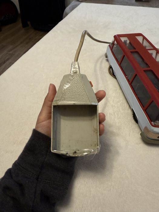 Стар Автобус с жица играчка