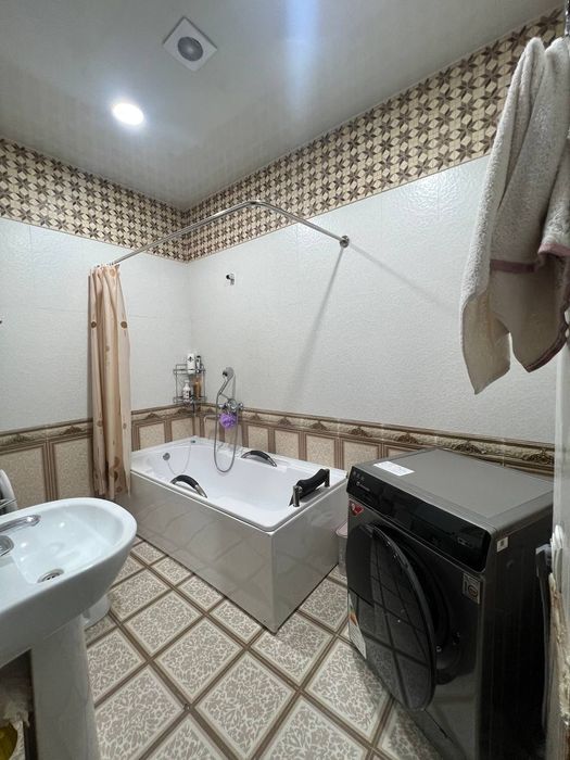 Продаётся квартира 4-х комнатная