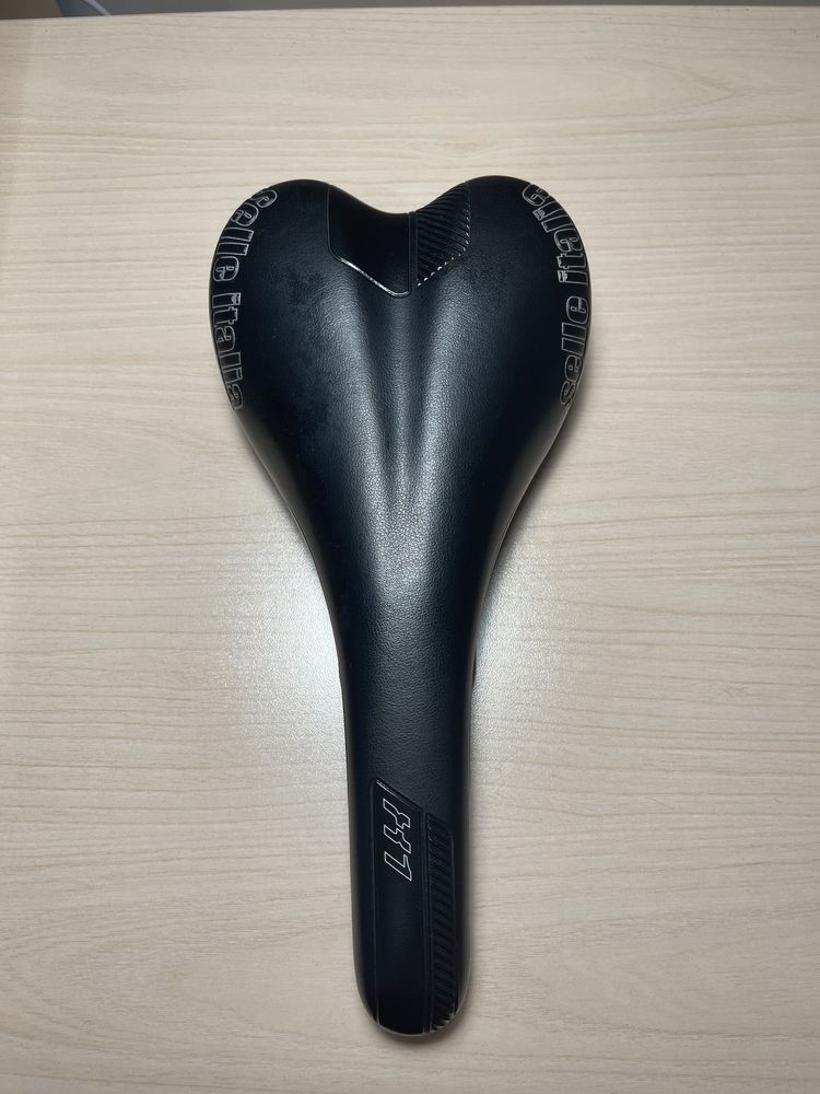 Selle discount italia 143mm