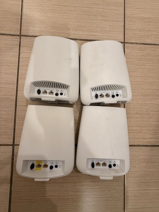 Vand router mesh Orbi RBR 20 cu 3 repeteare Wifi 5