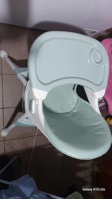 Scaun bebelus cu tava dubla