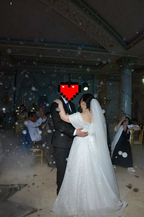 Сверкающее свадебное платье