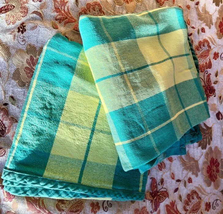 Тюль , скатерти. покрывало,пледы