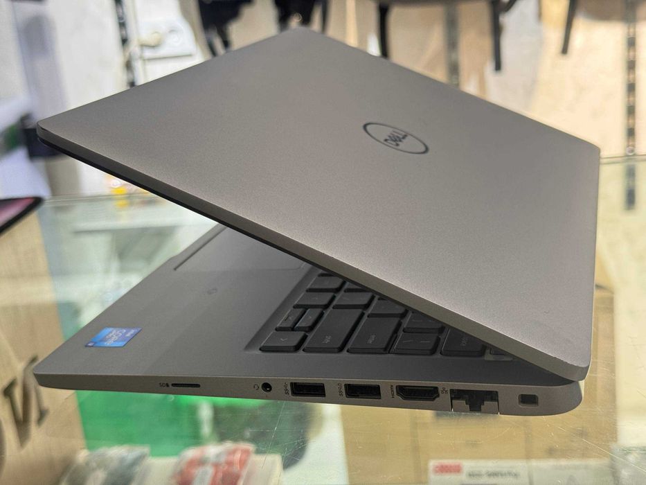 DELL Latitude 5420 Core i7-1185G7ram 16 ssd 256