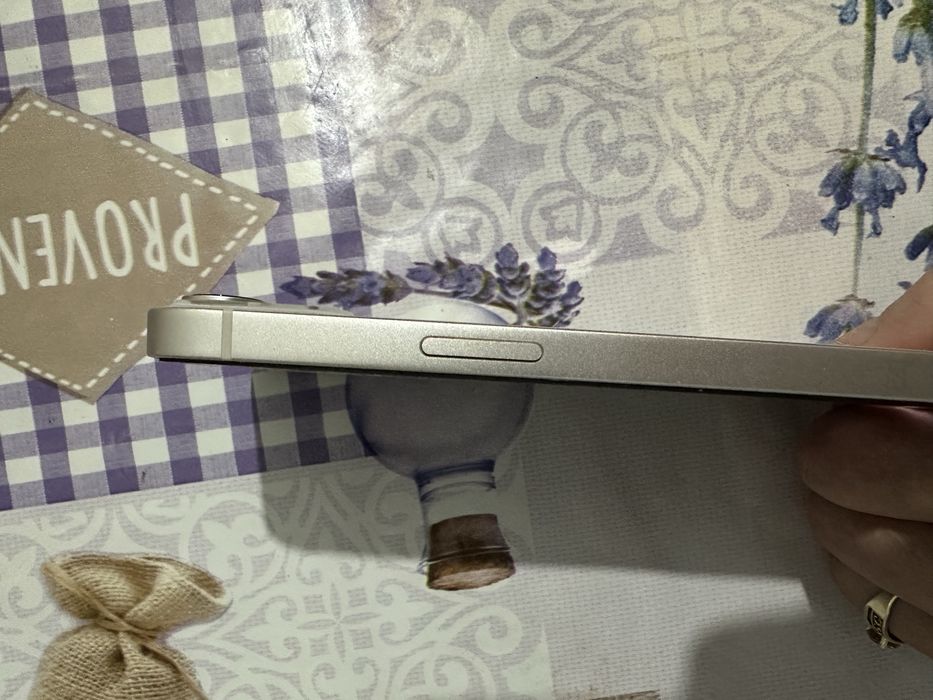 Vand iphone 13 alb/fara defecte