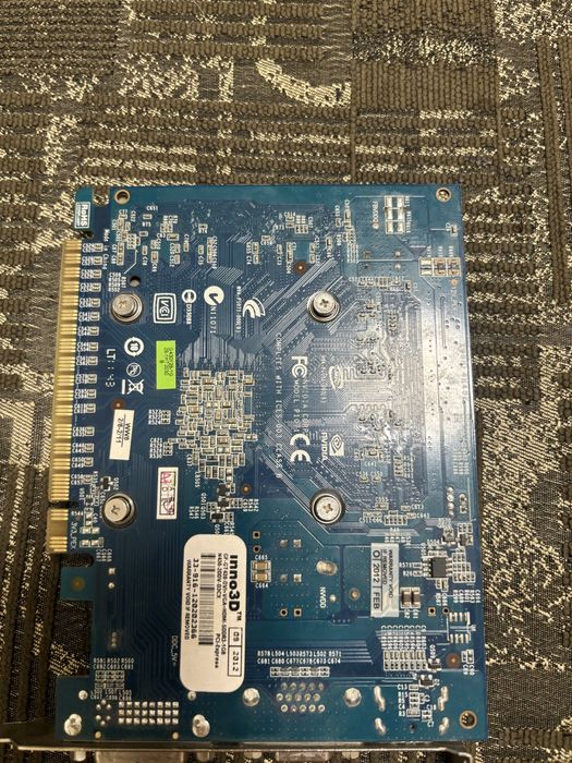 Продам видеокарту за 5000 тысячь торг есть