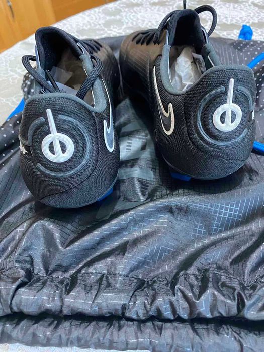 Бутонки Nike Tiempo