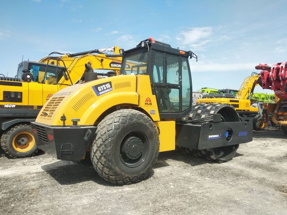 sinomach GYS16 каток новый