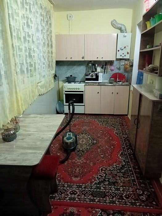 Продаётся 2х комнатная квартира