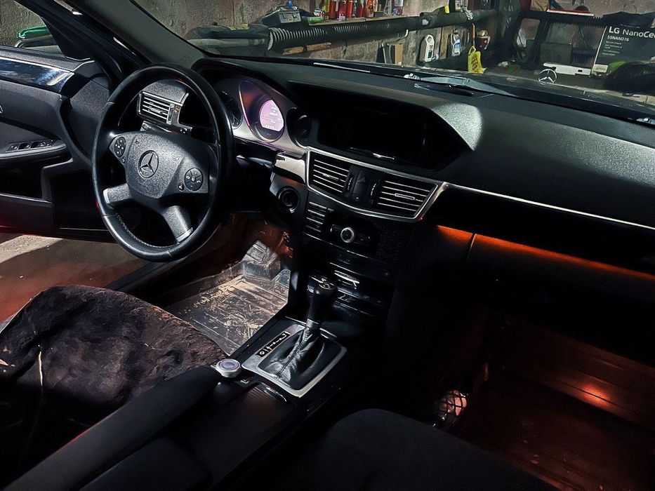 Продам мерсдес 212 кузов