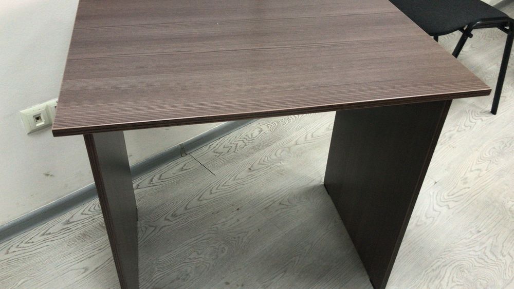 Продается столы офисные