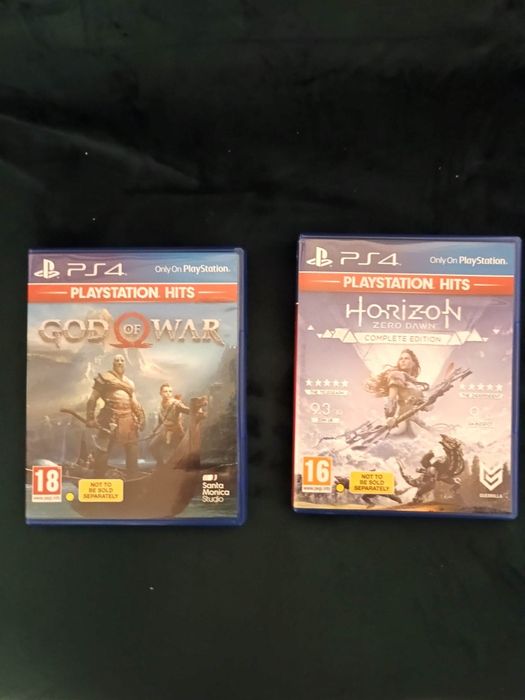 Se vând 2 CD- uri pt PS4