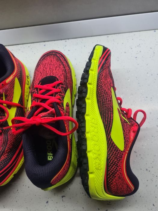 Brooks Pure Grit 6 No38 и No39