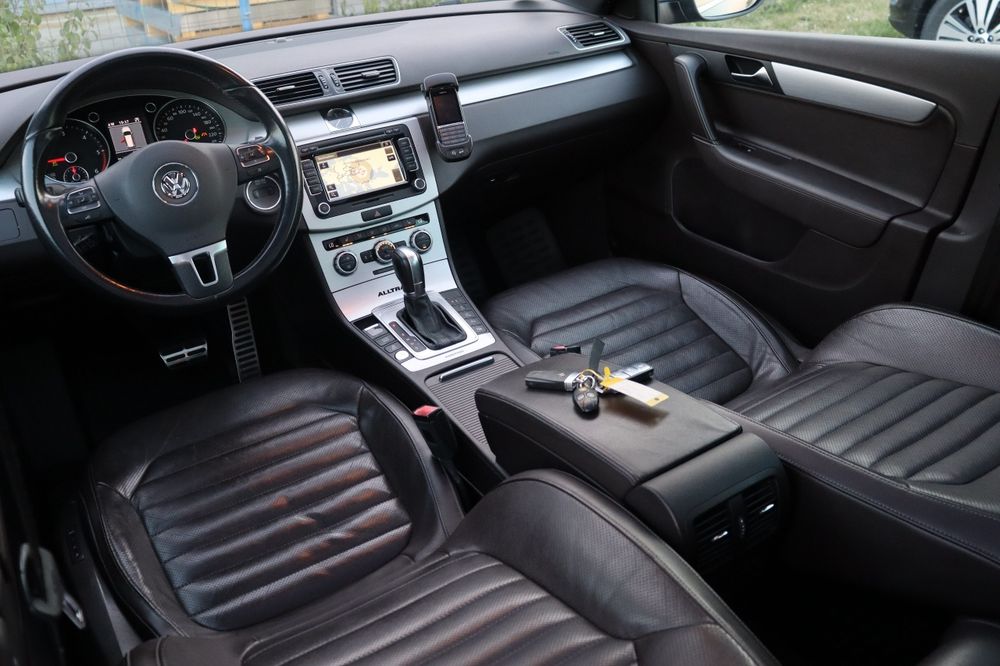VOLKSWAGEN Passat Alltrack 2013 — imagine 5