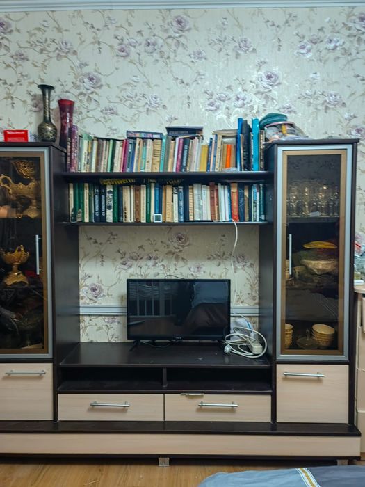 Шкаф горка под ТВ