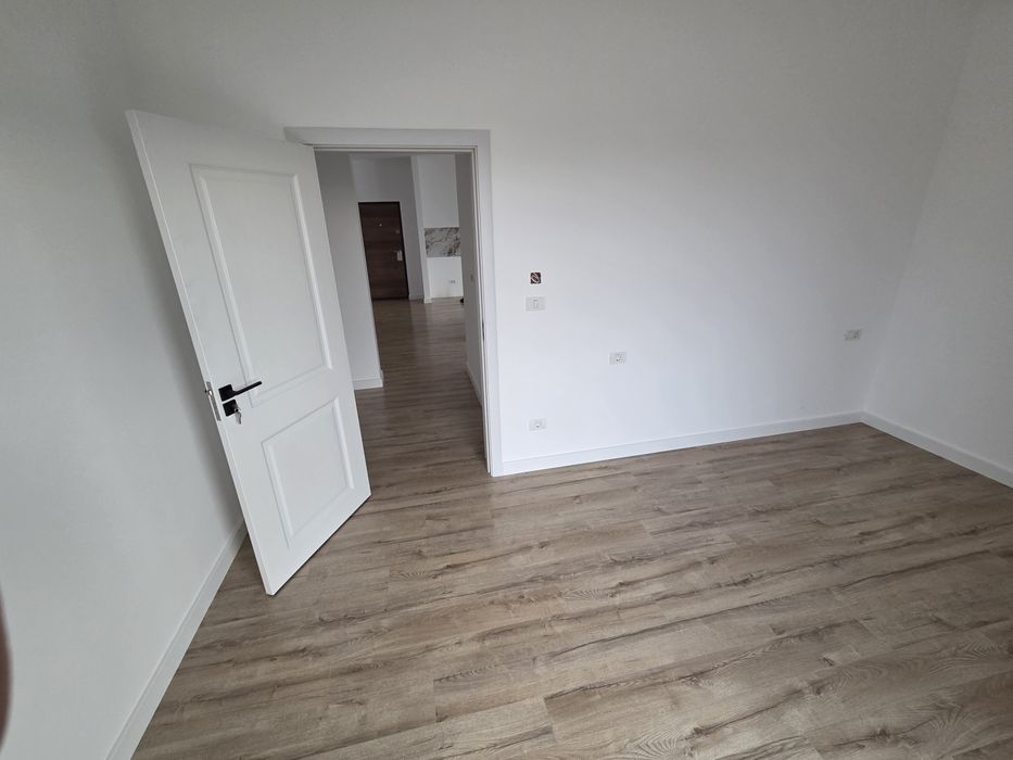 Proprietar vand apartament 2 camere