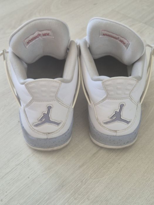Nike Air Jordan 4 Retro  white Oreo