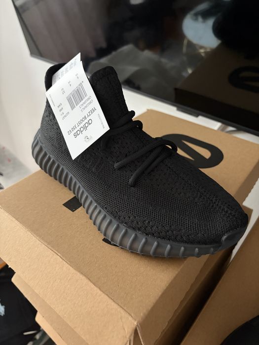 De vanzare yezzy toate marimile calitate dau video dacs este nevoie
