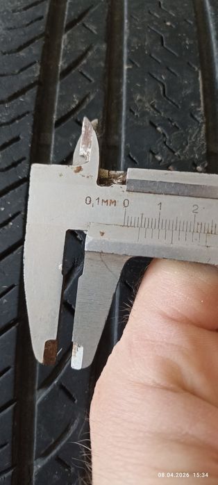 Продам резину Bridgestone  Б, У  215/65/16