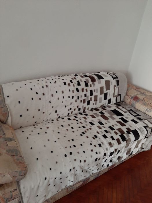 Închiriez garsonieră