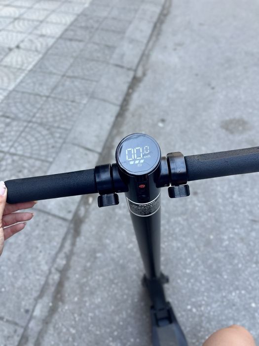 Тротинетка e-wheels